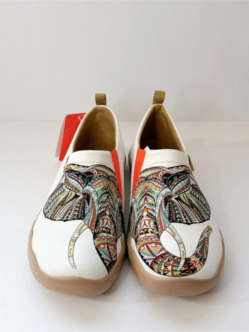 Men’s Size 11 UIN Ganesha Canvas Slip-On Art Travel Shoes White Elephant Loafers